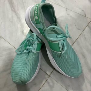 New Balance Energize Sneakers